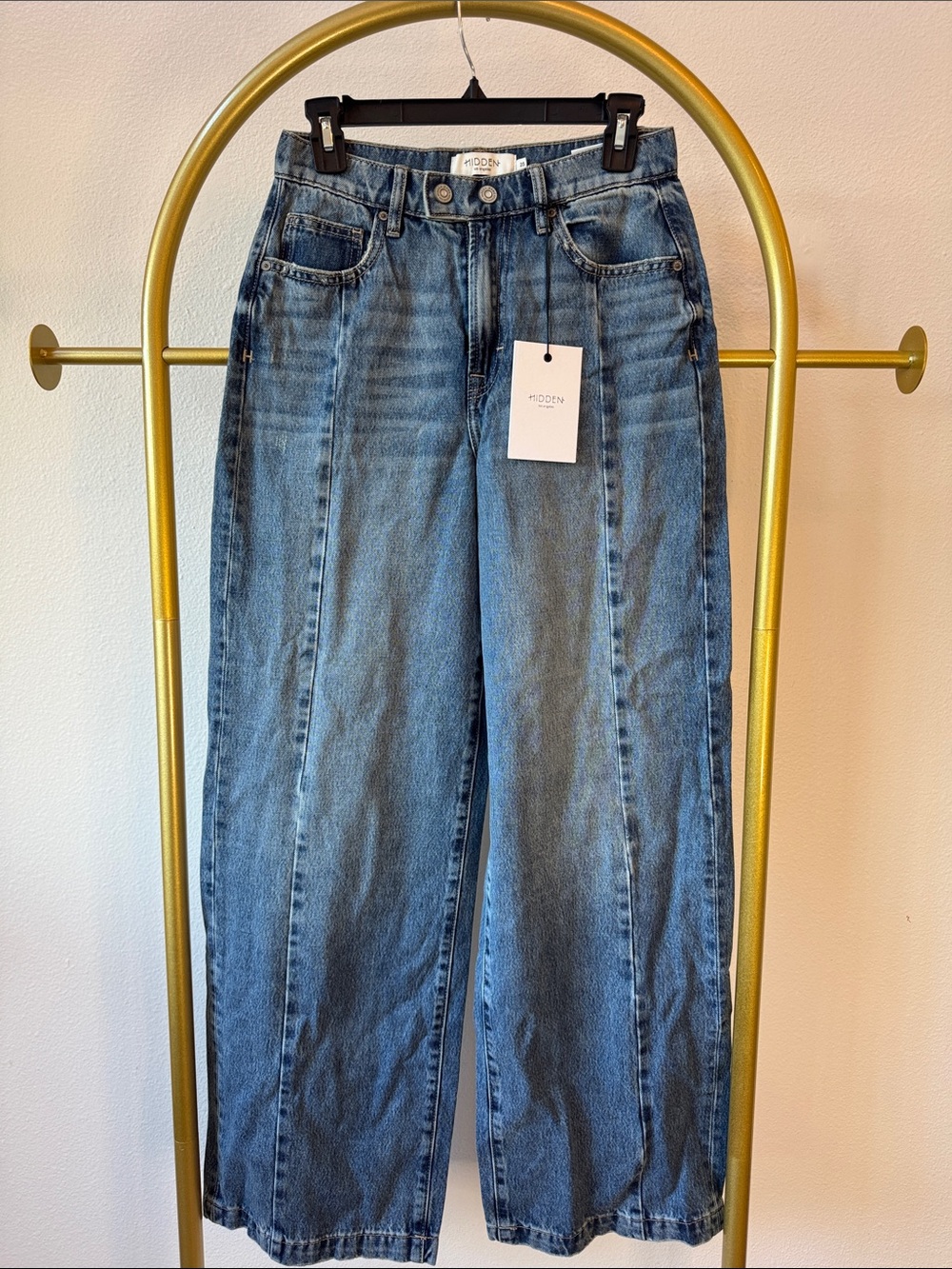 High-rise extra wide leg